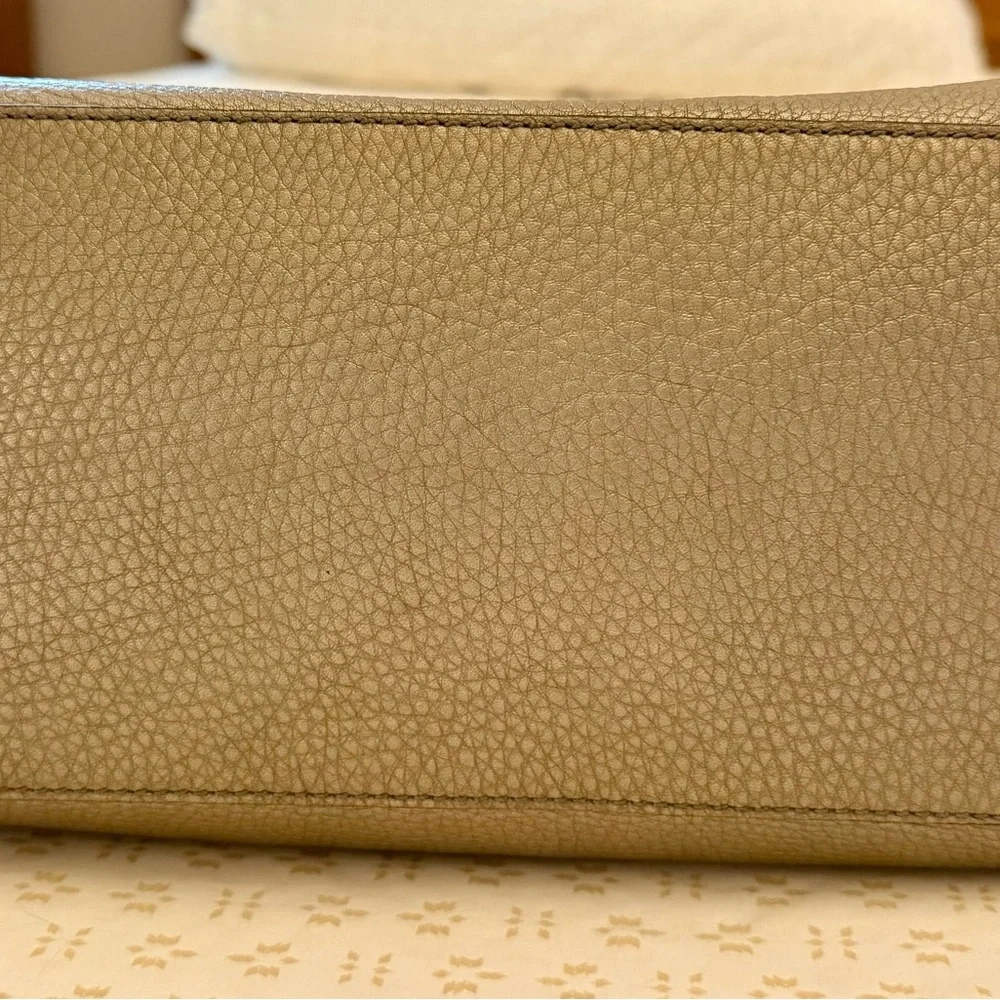Gucci Metallic Shoulder Bag **PRICE FIRM*** - Picture 10 of 11
